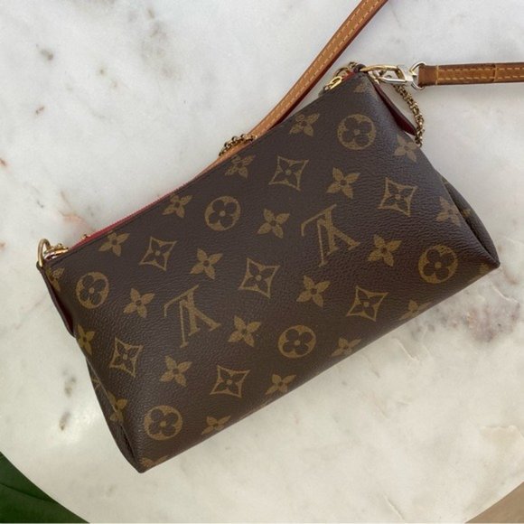SOLD Louis Vuitton Monogram Pallas Clutch Crossbody - Picture 4 of 15